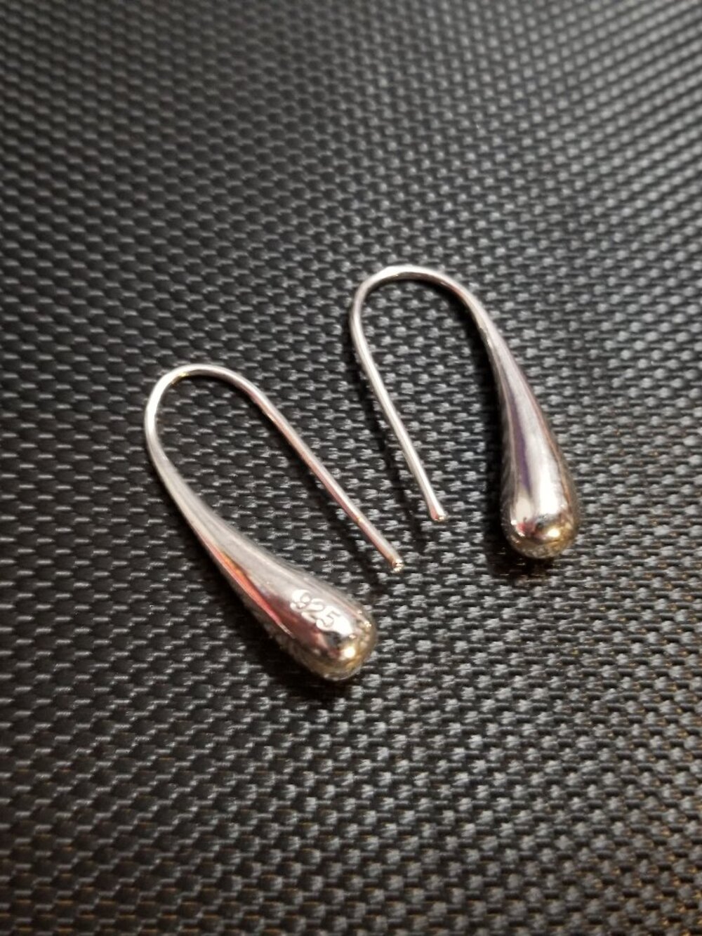 Solid S925 Droplet Earring Pair